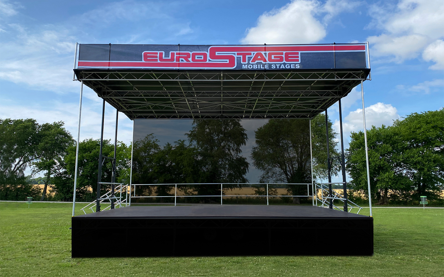 2620 EuroStage MP 2620 Short Banner